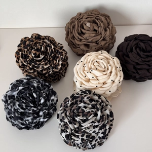 Set of 6 leopard and polka dot fabric rose shark hair clips in assorted patterns