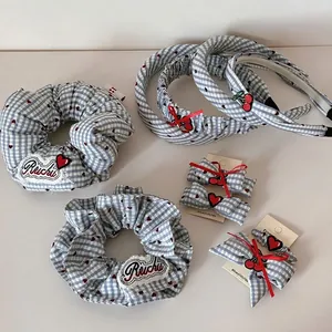 Dolci Accessori Per Capelli A Quadretti Blu Bianco Ricamo Cuore Rosso Ciliegia Fatti A Mano Tessuto Elastico Fascia Fermaglio Donna Ragazza