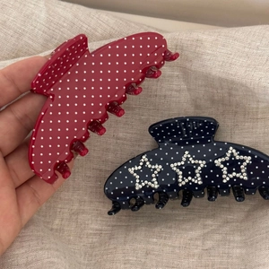 Pinces à cheveux en acétate à pois avec étoiles en strass, rouge et bleu marine
