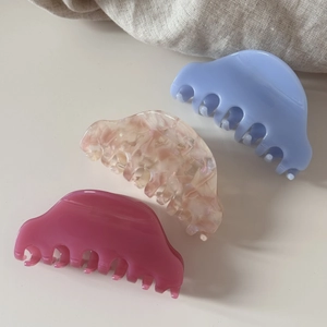 Pince à Cheveux en Acétate de Cellulose Demi Cercle Forme d'Éventail Minimaliste Élégante Pince Crabe Femme Accessoire Cheveux