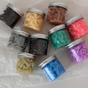 Lot de 10 pots transparents avec élastiques à cheveux jetables colorés et couvercles