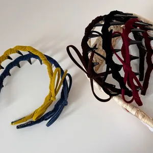 Vintage Velvet Bow Non-slip Plastic Headband With Teeth Wave Hair Hoop For Women Autumn Winter Elegant Hair Accessories