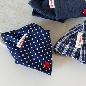 Drei Hunde-Halstücher Set in Blauem Denim, Gepunktet und Kariert mit Handgefertigten Etiketten