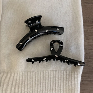 Set of two black acetate hair claws with sparkling rectangular rhinestones for women