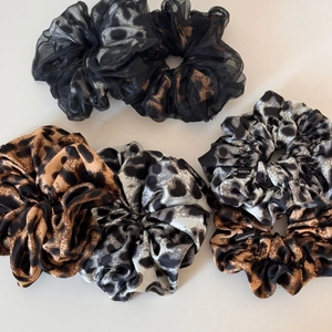 Five-piece set of leopard print hair scrunchies in satin and organza with handmade labels