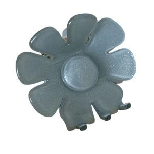 Pince à cheveux fleur 3D en résine bleu brume mat avec de fines paillettes pour femme