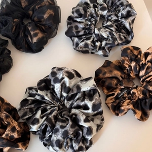 Leopard print satin scrunchies set with handmade label for women hair styling