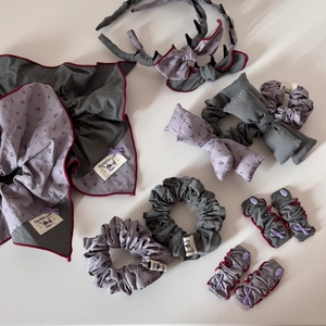 Ensemble de Choucou en Tissu Floral Gris Violet Style Français Nœud Serre-tête Élégant Fait à la Main Accessoire Cheveux Femme