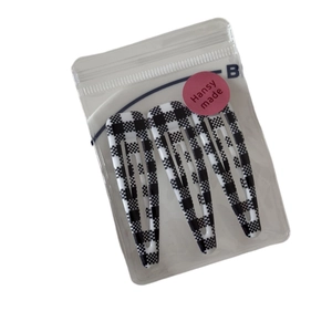 3-piece set of trendy black and white checkerboard BB hair clips for girls and women