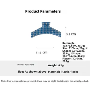 Detailed size chart and dimensions for light blue gingham hair claw clip with measurements