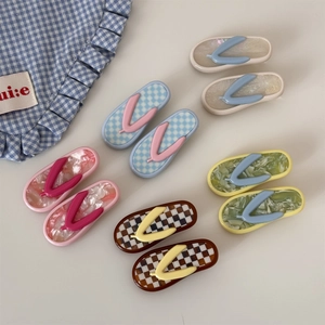 Sommerurlaub-Haarklammern aus Acetat im Flip-Flop-Design mit bunten Mustern und Urlaubsmotiven