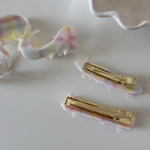 Ensemble de trois pinces à cheveux style ballet avec nœud crème et motif à carreaux