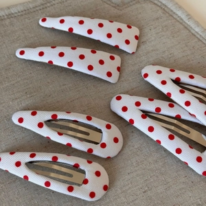 6-piece set of sweet red polka dot hair clips with soft fabric wrap for women