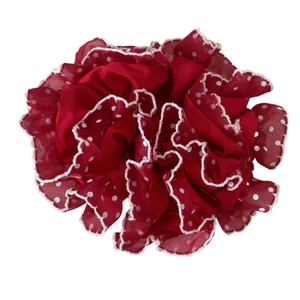 Chouchou rouge oversize à pois blancs avec bords délicats en dentelle plissée