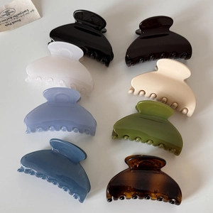 Lot de 8 pinces à cheveux brillantes en forme d'éventail aux multiples couleurs élégantes