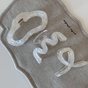Perlmuttweiße Acetat Haarklammern Set im Wellen- und ovalen Hohl-Design für Damen
