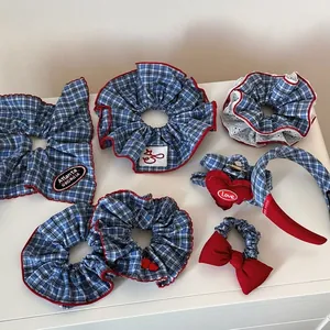 Koreanischer Stil Rot Blau Kariert Haarschmuck Stoff Gerüschte Scrunchies Herz Stickerei Stirnband Schleife Haargummi Damen Mädchen