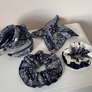 Navy blue bandana paisley hair accessory set with lace detail and pearl accent