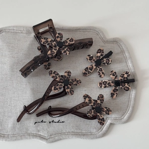 Lot de 5 pinces à cheveux à motif léopard en résine marron avec grande pince crabe