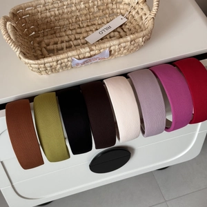Serre-tête large rayé style français en lot de 8 couleurs avec texture rembourrée douce