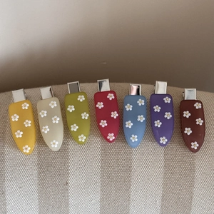 Lot de 7 barrettes en acrylique colorées avec fleurs 3D pour femmes et filles