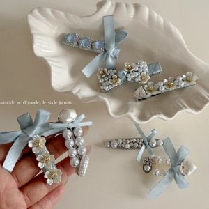 Elegant Light Blue Ribbon Bow Hair Clip For Women Handmade Faux Artificial Pearl Rhinestone Duckbill Clip Vintage Hair Accessories