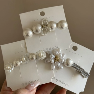 Set de barrettes à fleurs en perles baroques avec strass et nœud pour femmes élégantes