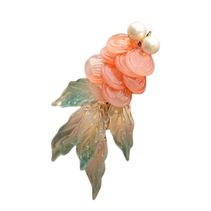 Eleganter Goldfisch-Haarclip mit Perlen und irisierenden Schuppen für Hanfu-Stile