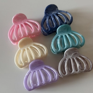 Set de pinces à cheveux évidées motif citrouille aux textures marbrées et six couleurs