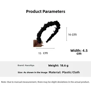 Detailed dimensions of the black pleated fabric headband with nonslip teeth and measurements