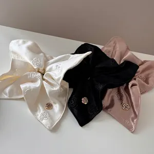French Vintage Rose Jacquard Satin Hair Scrunchie Elegant Floral Hair Ring With Alloy Rose Button Accessory For Women