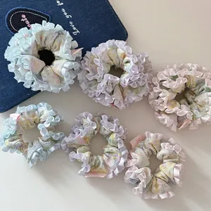 Chouchous en Tissu Floral Avec Bordure en Satin à Volants Élastiques à Cheveux Faits à la Main Style Mori Girl
