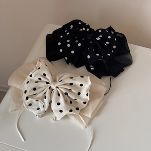 Pinces à cheveux élégantes à nœud papillon à pois avec perles et rubans noir et crème