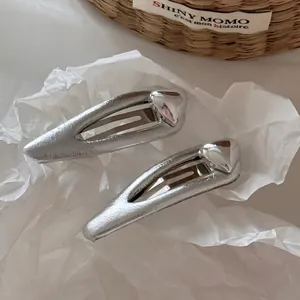 Barrette BB En Cuir Coeur Argent Vintage Pour Femmes Clip Latéral En Alliage Métallique Goutte D'eau Accessoires Cheveux Mode