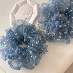 Grands Scrunchies en Organza Bleu Étoilé Romantique pour Femmes Motif Floral Froncé Chouchous Faits à la Main Accessoires