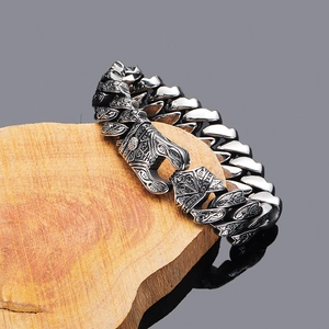 Pulsera de eslabones cubanos retro de acero inoxidable para hombre con tótems vintage