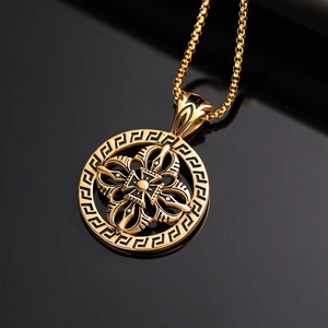 Collier vintage en acier doré avec symbole Vajra et motif de clé grecque gravé sur pendentif