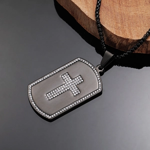 Collana hip hop da uomo in acciaio inossidabile nero con pendente a croce e strass lucidi