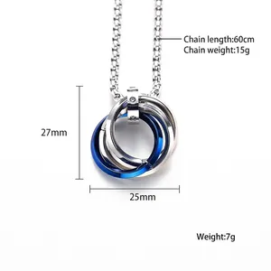 Collier avec pendentif à trois anneaux entrelacés en argent et bleu avec chaîne de 60cm