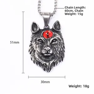 Colgante de cabeza de lobo punk en acero inoxidable plateado con piedra ojo rojo