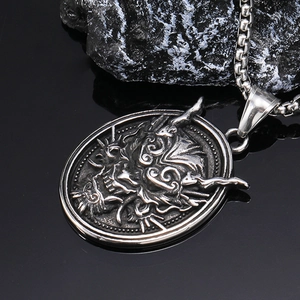 Vintage Punk Stainless Steel Prajna Ghost Head Pendant Necklace For Men Retro Gothic Relief Dragon Rhinestone Jewelry Neckpiece