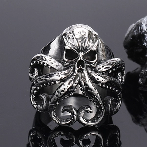 Vintage punk silver octopus skull ring in stainless steel with Cthulhu style details