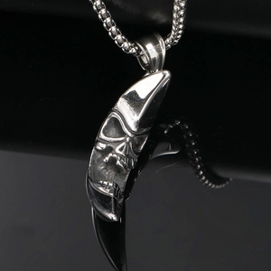 Collier homme punk hip-hop avec pendentif tête de mort croissant en acier inoxydable