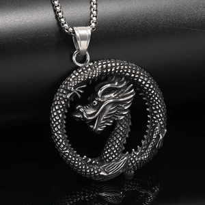 Pendentif dragon argenté vintage avec design circulaire évidé et chaîne gourmette pour homme