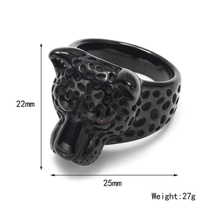 Retro hip hop cheetah titanium steel ring with red stone eyes and punk leopard head design