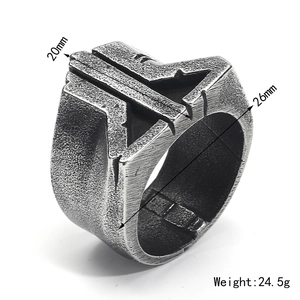 Retro Hip-Hop Edelstahlring für Herren, breites Design mit Antik-Finish und Pfeilmotiv