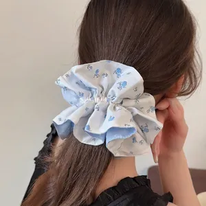Florales Chiffon-Haargummi mit blauen Mustern für hohe Pferdeschwanz-Frisuren für Damen