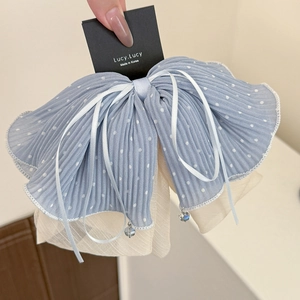 Nœud à cheveux bleu à pois en tulle multicouche avec de fins pendentifs en cristal
