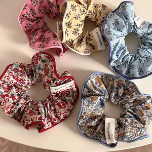 Chouchous Floraux pour Femmes Élastiques à Cheveux en Tissu Doux Bandeaux Plissés Avec Étiquette Fait Main Accessoires Cheveux