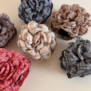 British style checkered floral hair clips in multiple vintage colors for women